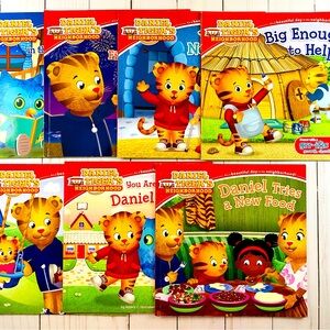 Daniel Tiger’s Neighborhood 7 Book Bundle